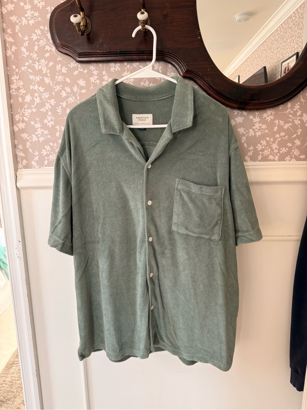 American Eagle Green Terry Men’s Shirt